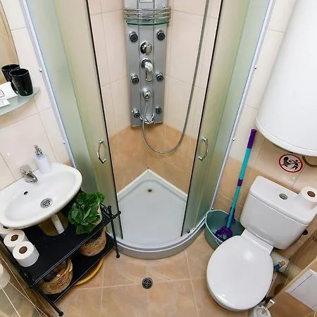 Cozy Charm Free Parking Апартаменти